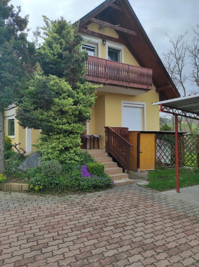 Dorina Apartman Залакарос Екстериор снимка